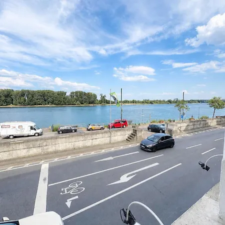 Apartment Direkt Am Rhein In Nierstein